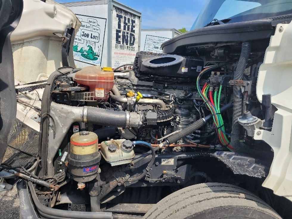 Day Cab Tractor-Heavy Duty Tractors-Freightliner-2019-T12664ST-Fitchburg-MA-440,788\n\t\tmiles-$ 47,500 - Image 16