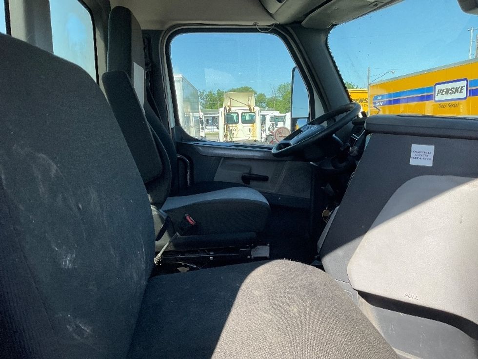 Day Cab Tractor-Heavy Duty Tractors-Freightliner-2019-T12664ST-Flint-MI-534,897\n\t\tmiles-$ 35,750 - Image 14