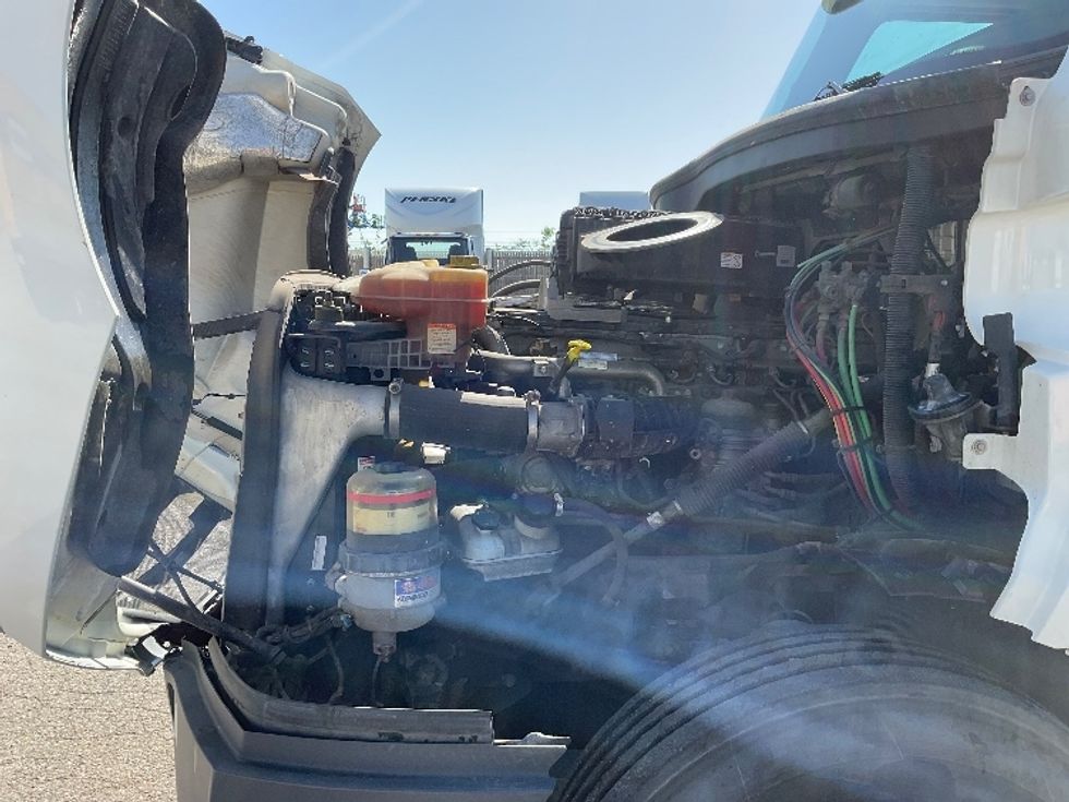 Day Cab Tractor-Heavy Duty Tractors-Freightliner-2019-T12664ST-Flint-MI-534,897\n\t\tmiles-$ 35,750 - Image 16