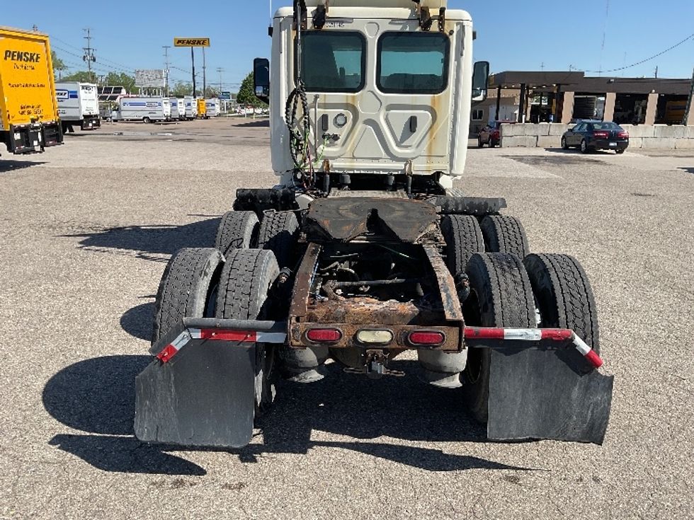 Day Cab Tractor-Heavy Duty Tractors-Freightliner-2019-T12664ST-Flint-MI-534,897\n\t\tmiles-$ 35,750 - Image 6