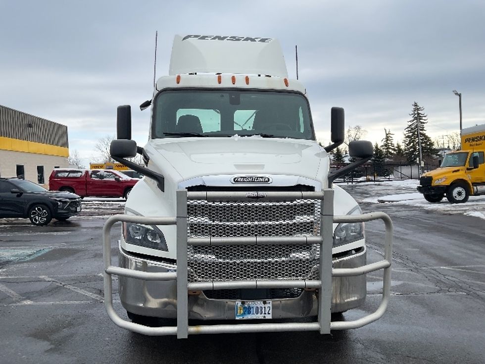 Day Cab Tractor-Heavy Duty Tractors-Freightliner-2019-T12664ST-Flower Mound-TX-339,021\n\t\tmiles-$ 46,000 - Image 2