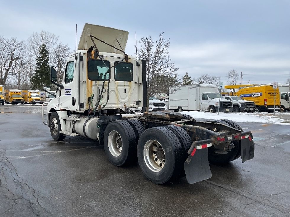 Day Cab Tractor-Heavy Duty Tractors-Freightliner-2019-T12664ST-Flower Mound-TX-339,021\n\t\tmiles-$ 46,000 - Image 5