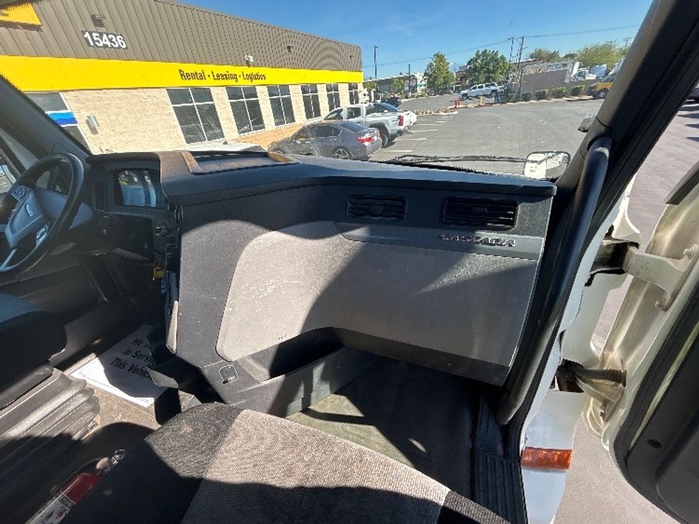 Day Cab Tractor-Heavy Duty Tractors-Freightliner-2019-T12664ST-Fontana-CA-259,581\n\t\tmiles-$ 55,500 - Image 13