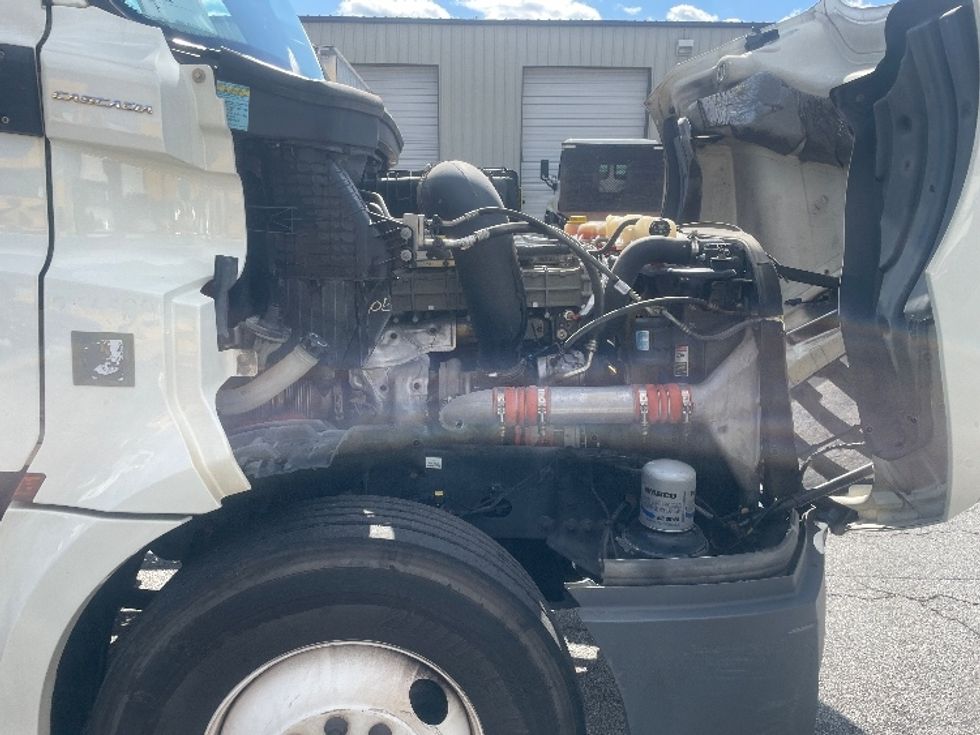 Day Cab Tractor-Heavy Duty Tractors-Freightliner-2019-T12664ST-Forest Park-GA-257,985\n\t\tmiles-$ 53,500 - Image 15