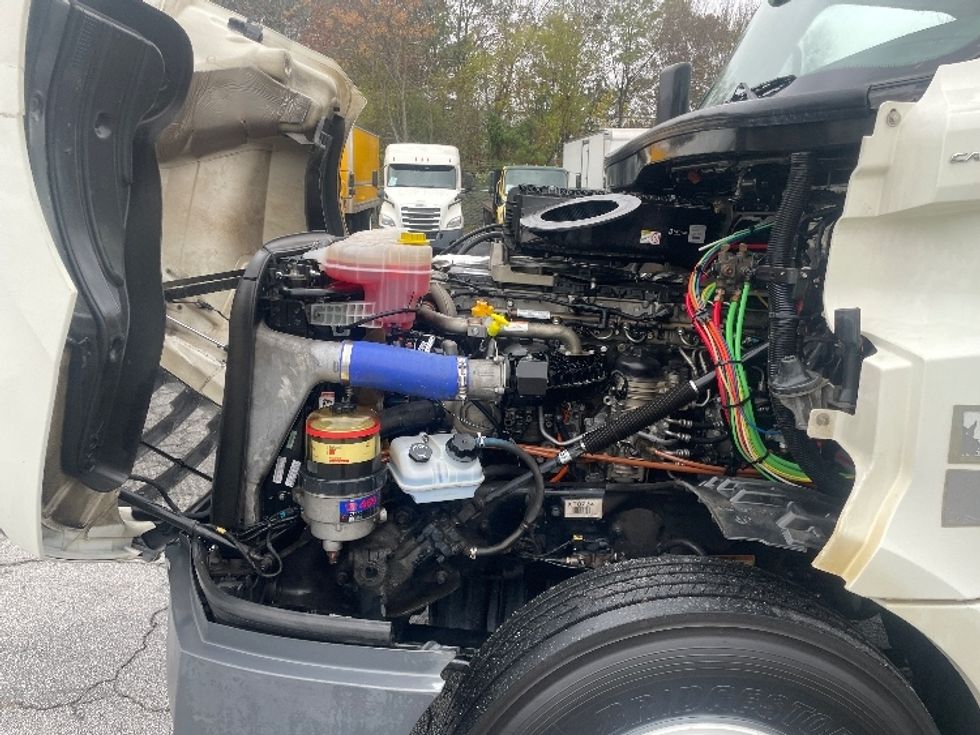 Day Cab Tractor-Heavy Duty Tractors-Freightliner-2019-T12664ST-Forest Park-GA-289,868\n\t\tmiles-$ 51,250 - Image 16