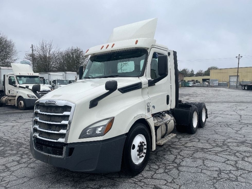 Day Cab Tractor-Heavy Duty Tractors-Freightliner-2019-T12664ST-Forest Park-GA-289,868\n\t\tmiles-$ 51,250 - Image 3