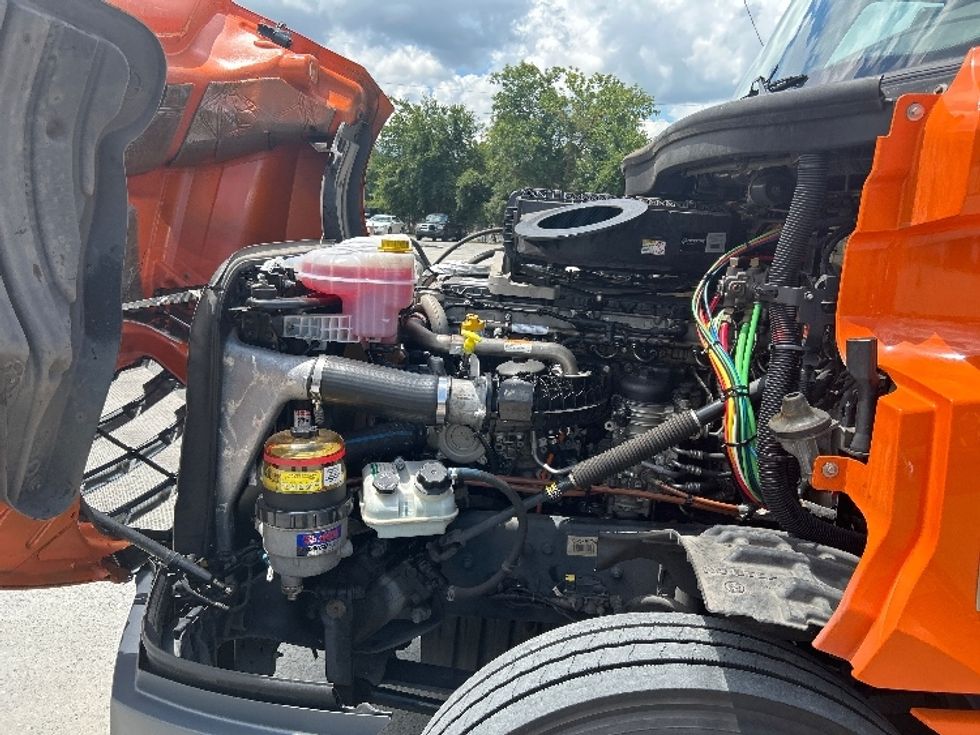 Day Cab Tractor-Heavy Duty Tractors-Freightliner-2019-T12664ST-Forest Park-GA-445,062\n\t\tmiles-$ 38,250 - Image 16