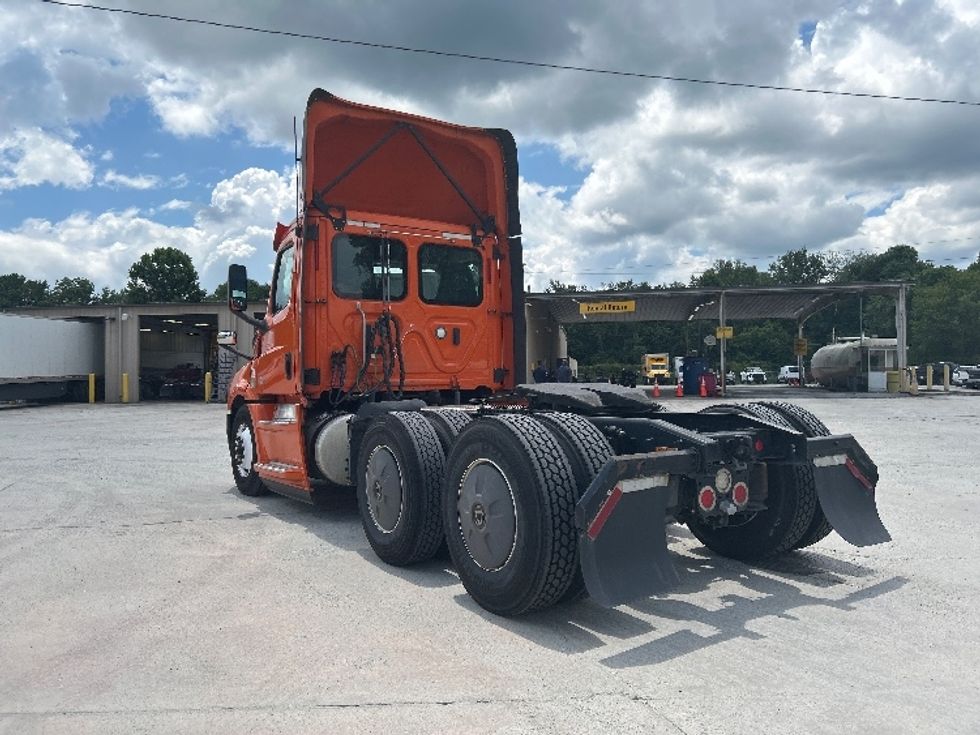 Day Cab Tractor-Heavy Duty Tractors-Freightliner-2019-T12664ST-Forest Park-GA-445,062\n\t\tmiles-$ 38,250 - Image 5