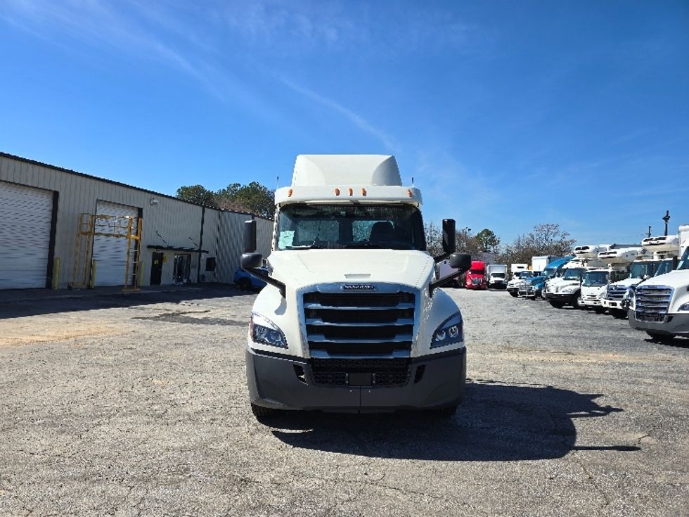 Day Cab Tractor-Heavy Duty Tractors-Freightliner-2019-T12664ST-Forest Park-GA-478,971\n\t\tmiles-$ 48,500 - Image 2