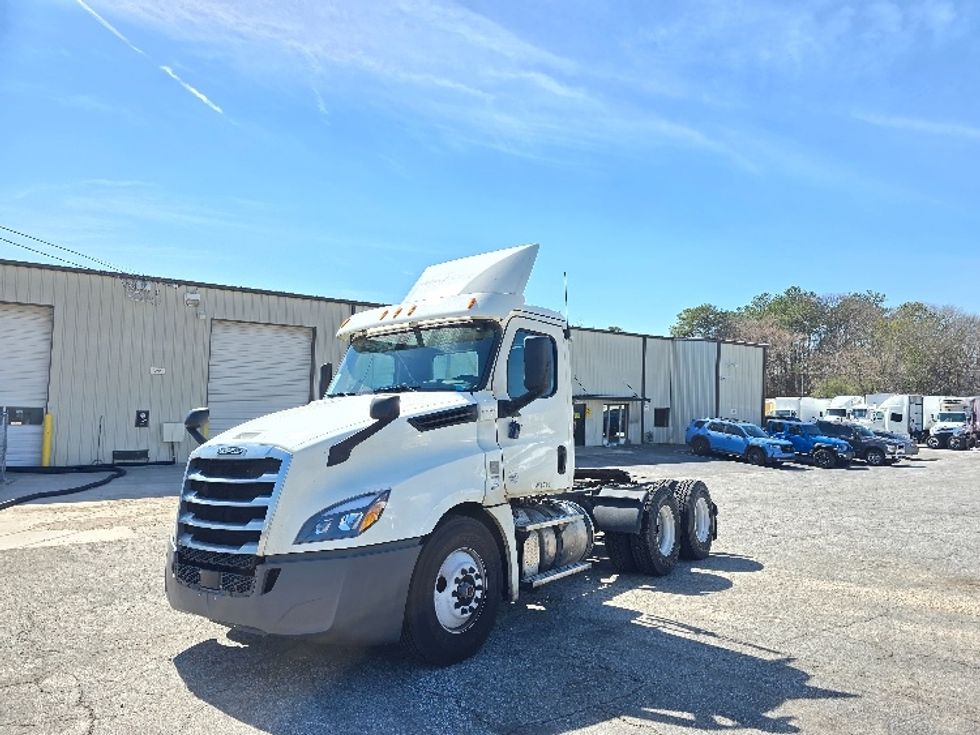 Day Cab Tractor-Heavy Duty Tractors-Freightliner-2019-T12664ST-Forest Park-GA-478,971\n\t\tmiles-$ 48,500 - Image 3