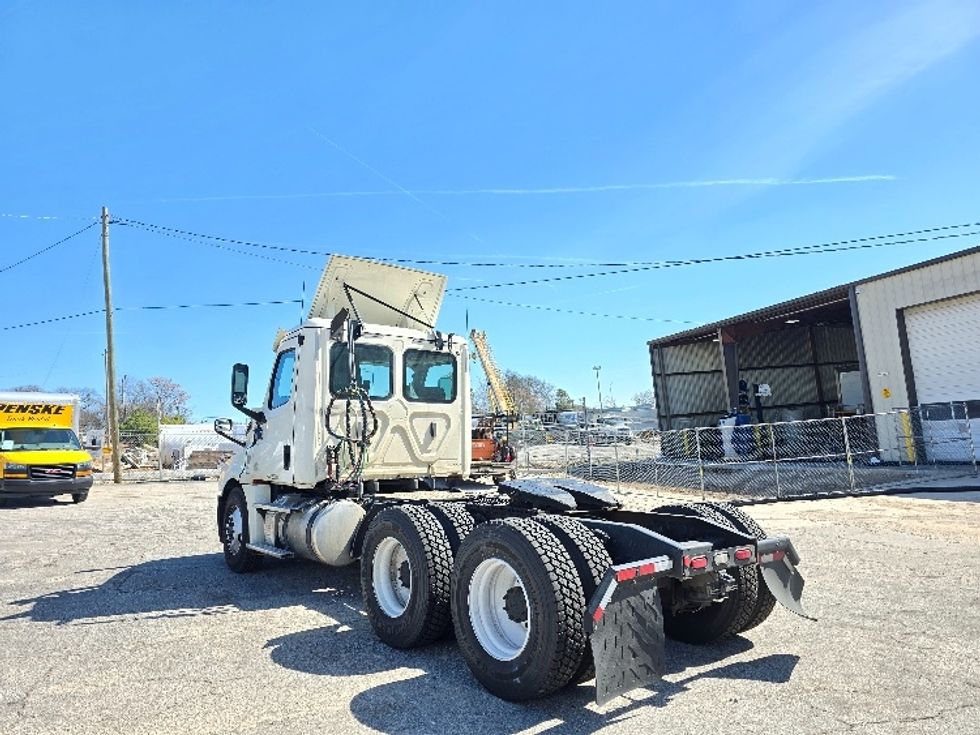 Day Cab Tractor-Heavy Duty Tractors-Freightliner-2019-T12664ST-Forest Park-GA-478,971\n\t\tmiles-$ 48,500 - Image 5