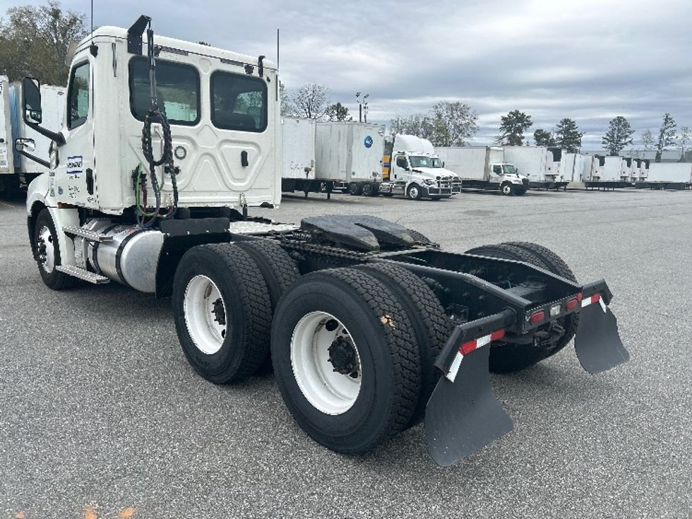 Day Cab Tractor-Heavy Duty Tractors-Freightliner-2019-T12664ST-Forest Park-GA-496,407\n\t\tmiles-$ 36,500 - Image 5