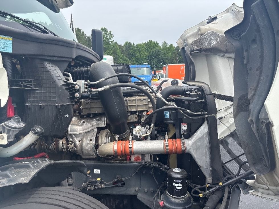 Day Cab Tractor-Heavy Duty Tractors-Freightliner-2019-T12664ST-Forest Park-GA-509,533\n\t\tmiles-$ 36,000 - Image 15