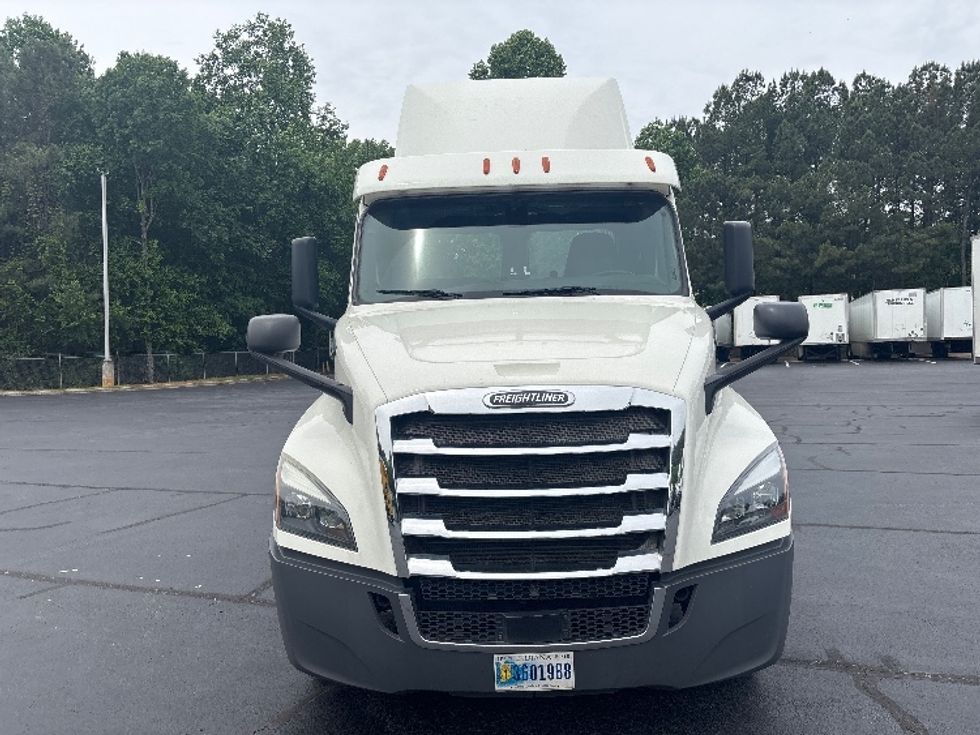 Day Cab Tractor-Heavy Duty Tractors-Freightliner-2019-T12664ST-Forest Park-GA-509,533\n\t\tmiles-$ 36,000 - Image 2