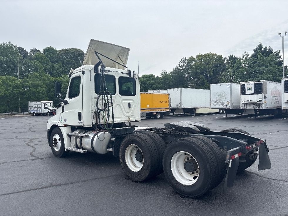 Day Cab Tractor-Heavy Duty Tractors-Freightliner-2019-T12664ST-Forest Park-GA-509,533\n\t\tmiles-$ 36,000 - Image 5