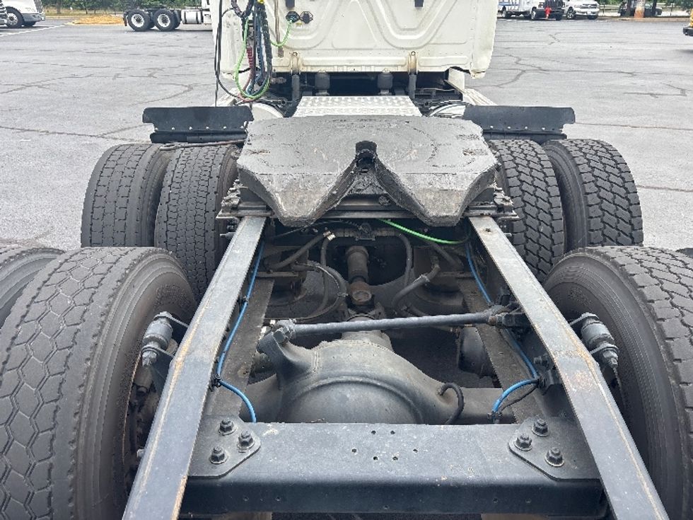 Day Cab Tractor-Heavy Duty Tractors-Freightliner-2019-T12664ST-Forest Park-GA-509,533\n\t\tmiles-$ 36,000 - Image 6