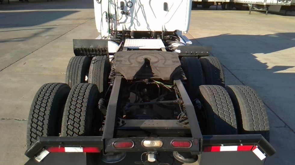 Day Cab Tractor-Heavy Duty Tractors-Freightliner-2019-T12664ST-Forrest City-AR-357,906\n\t\tmiles-$ 48,750 - Image 6