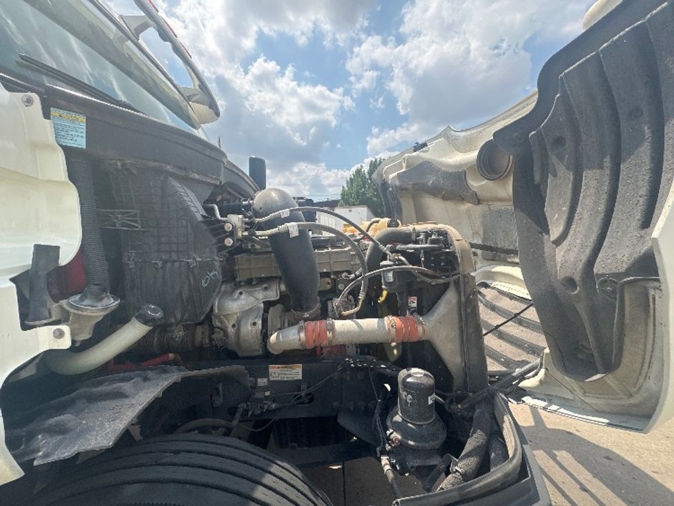 Day Cab Tractor-Heavy Duty Tractors-Freightliner-2019-T12664ST-Fort Worth-TX-471,636\n\t\tmiles-$ 45,500 - Image 15