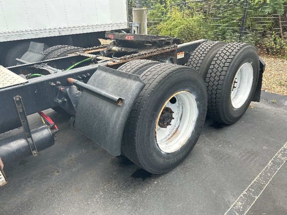 Day Cab Tractor-Heavy Duty Tractors-Freightliner-2019-T12664ST-Franklin-MA-509,318\n\t\tmiles-$ 33,500 - Image 16