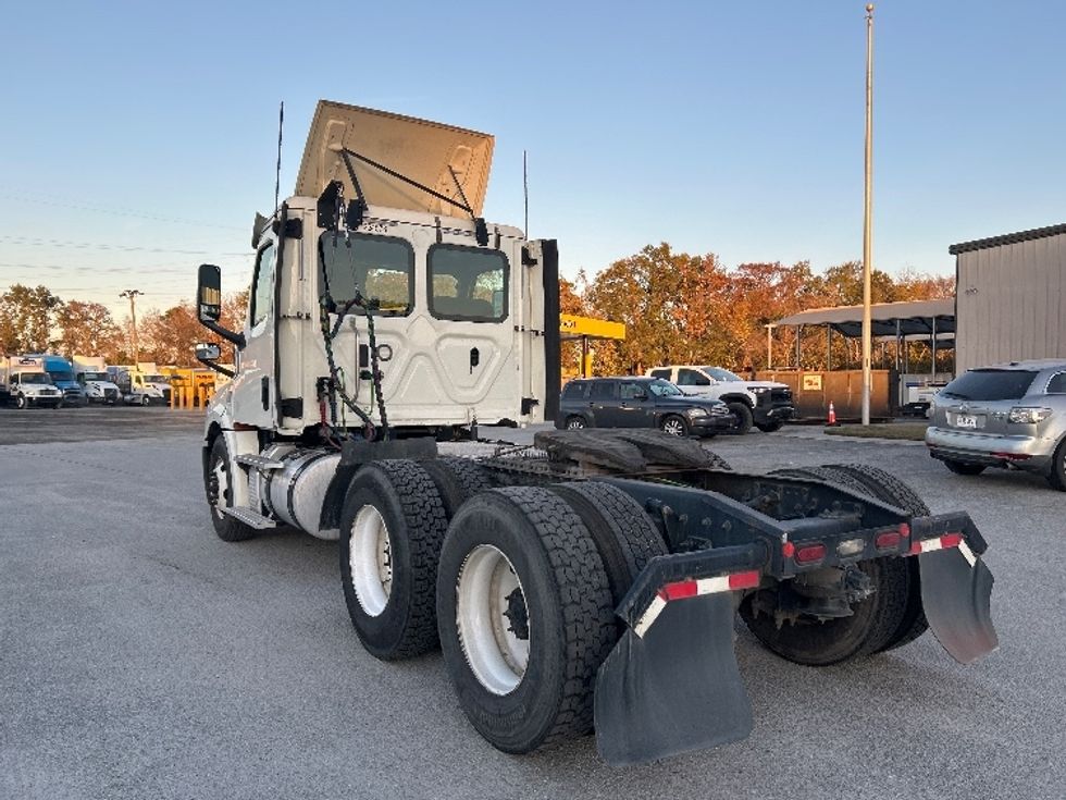 Day Cab Tractor-Heavy Duty Tractors-Freightliner-2019-T12664ST-Garden City-GA-374,953\n\t\tmiles-$ 46,500 - Image 5