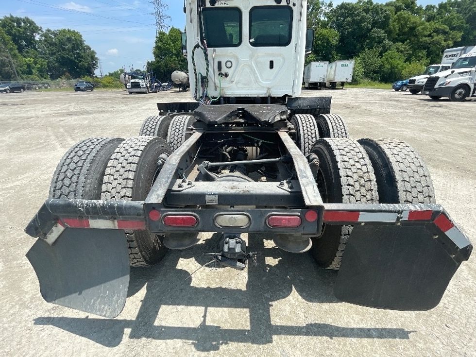 Day Cab Tractor-Heavy Duty Tractors-Freightliner-2019-T12664ST-Garden City-GA-458,292\n\t\tmiles-$ 44,750 - Image 6