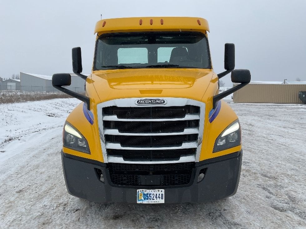 Day Cab Tractor-Heavy Duty Tractors-Freightliner-2019-T12664ST-Gaylord-MI-421,118\n\t\tmiles-$ 45,000 - Image 2
