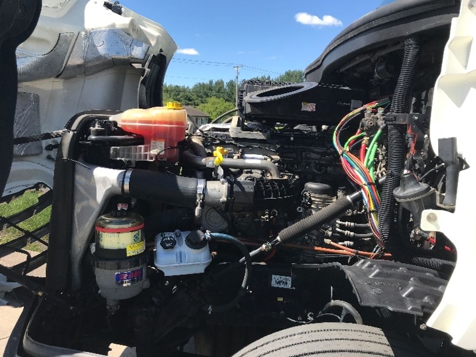Day Cab Tractor-Heavy Duty Tractors-Freightliner-2019-T12664ST-Goshen-IN-219,143\n\t\tmiles-$ 66,500 - Image 16