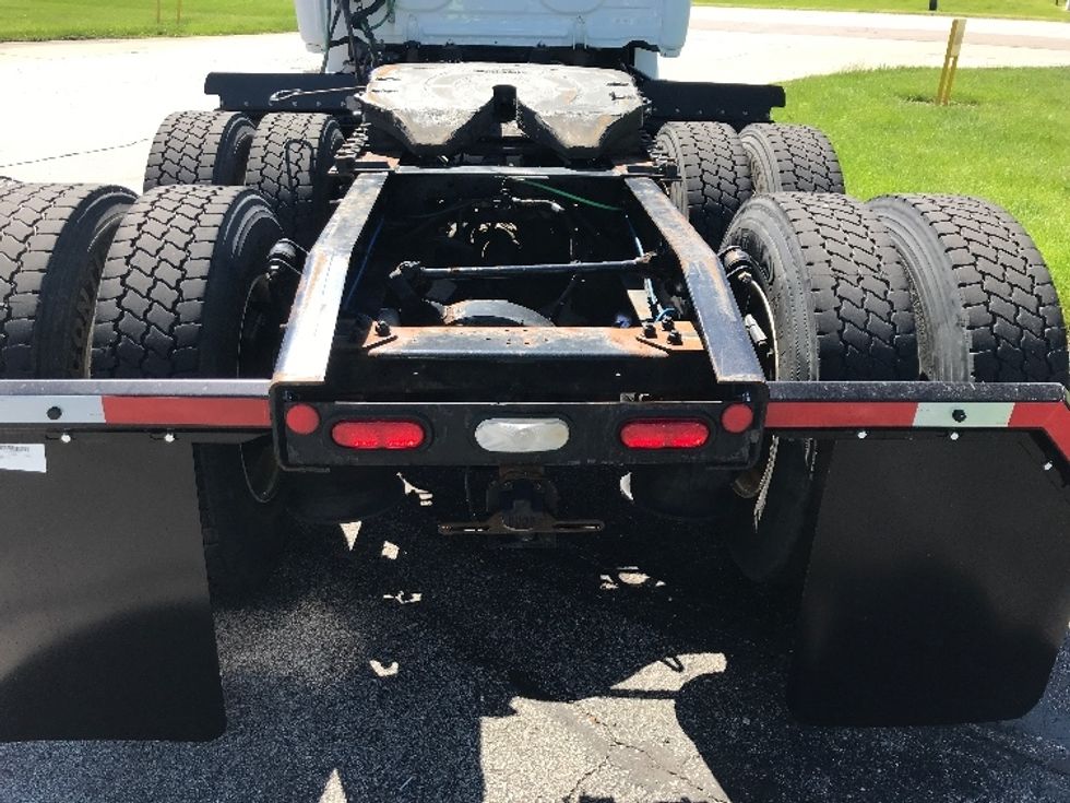 Day Cab Tractor-Heavy Duty Tractors-Freightliner-2019-T12664ST-Goshen-IN-219,143\n\t\tmiles-$ 66,500 - Image 6