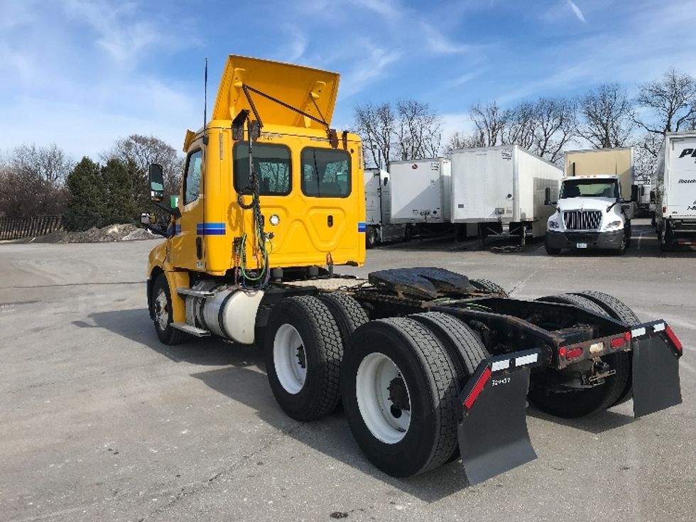 Day Cab Tractor-Heavy Duty Tractors-Freightliner-2019-T12664ST-Goshen-IN-448,081\n\t\tmiles-$ 48,250 - Image 5
