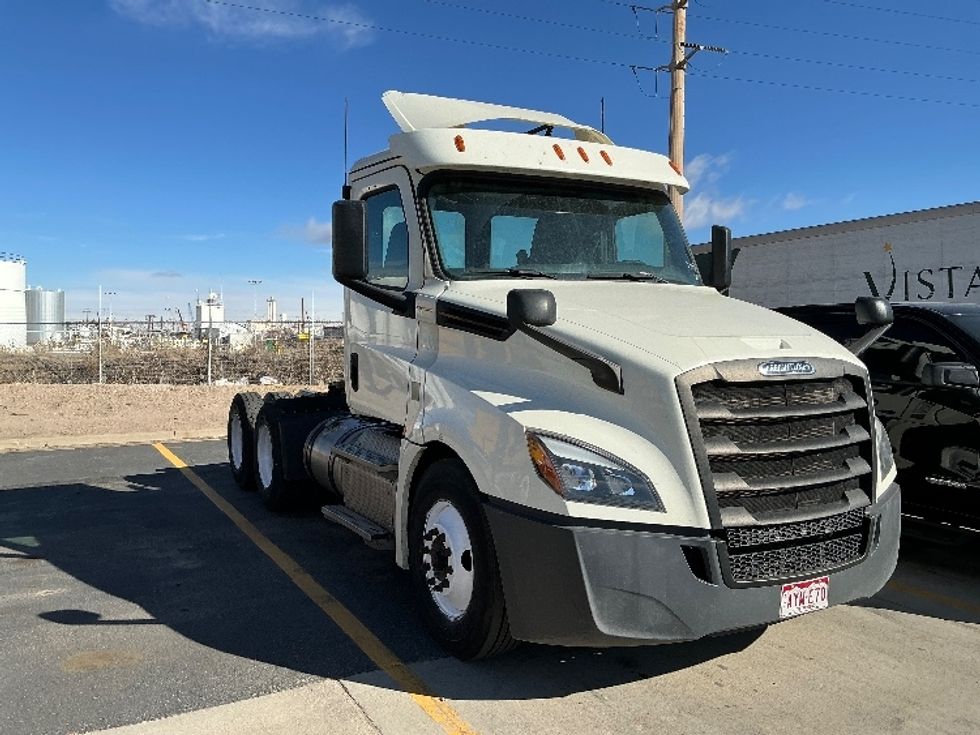 Day Cab Tractor-Heavy Duty Tractors-Freightliner-2019-T12664ST-Greeley-CO-170,978\n\t\tmiles-$ 53,750 - Image 1