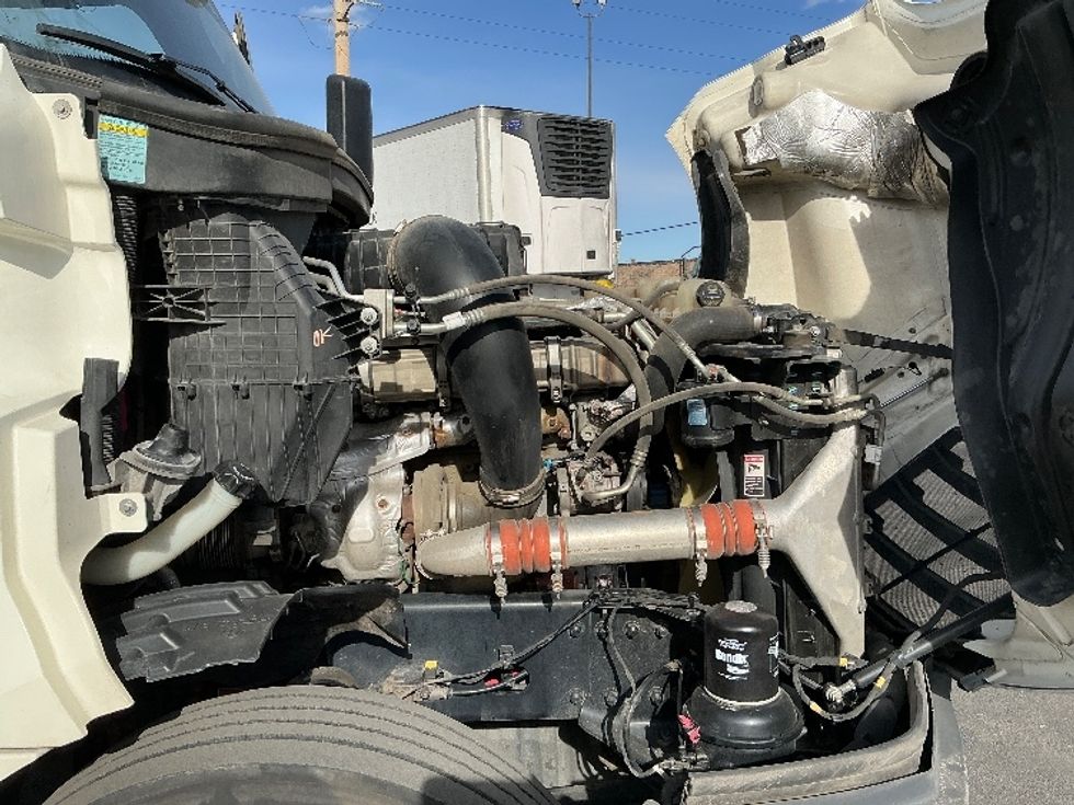 Day Cab Tractor-Heavy Duty Tractors-Freightliner-2019-T12664ST-Greeley-CO-170,978\n\t\tmiles-$ 53,750 - Image 15