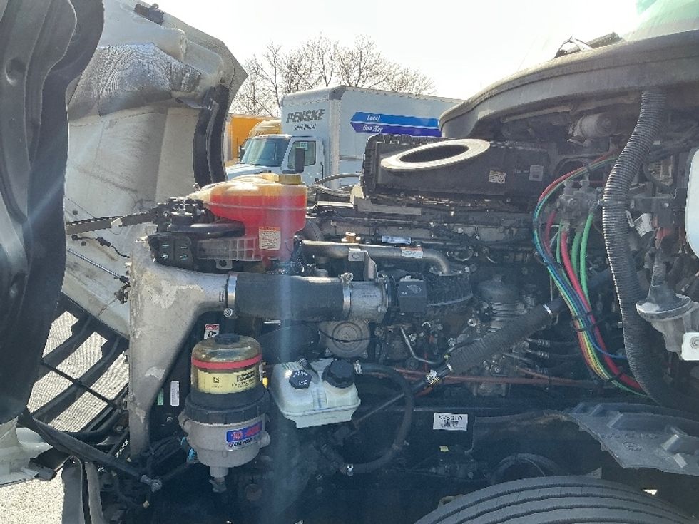 Day Cab Tractor-Heavy Duty Tractors-Freightliner-2019-T12664ST-Greeley-CO-170,978\n\t\tmiles-$ 53,750 - Image 16