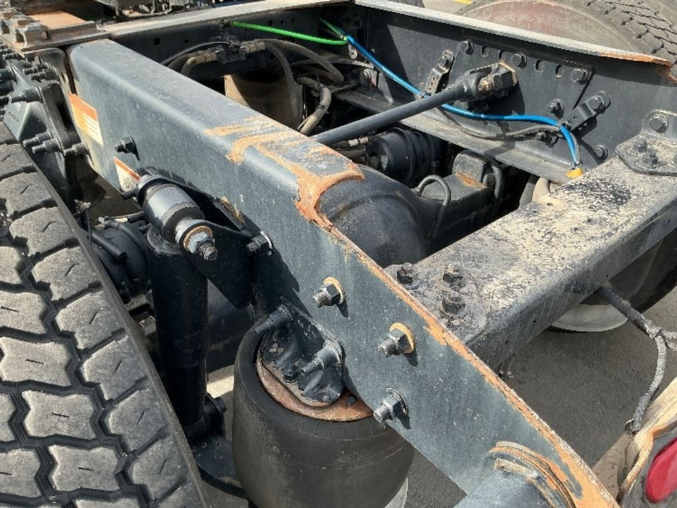 Day Cab Tractor-Heavy Duty Tractors-Freightliner-2019-T12664ST-Greeley-CO-170,978\n\t\tmiles-$ 53,750 - Image 19