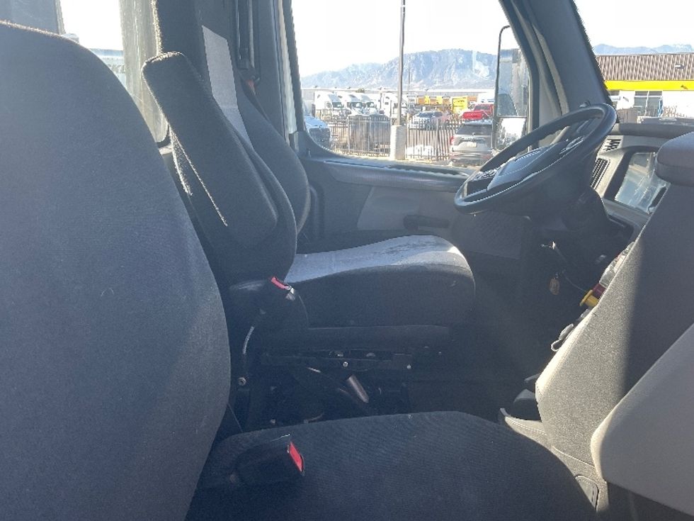 Day Cab Tractor-Heavy Duty Tractors-Freightliner-2019-T12664ST-Greeley-CO-385,667\n\t\tmiles-$ 46,250 - Image 14