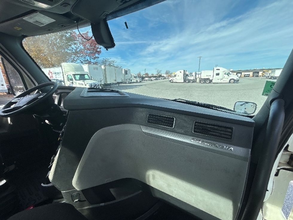 Day Cab Tractor-Heavy Duty Tractors-Freightliner-2019-T12664ST-Greensboro-NC-322,706\n\t\tmiles-$ 49,250 - Image 13