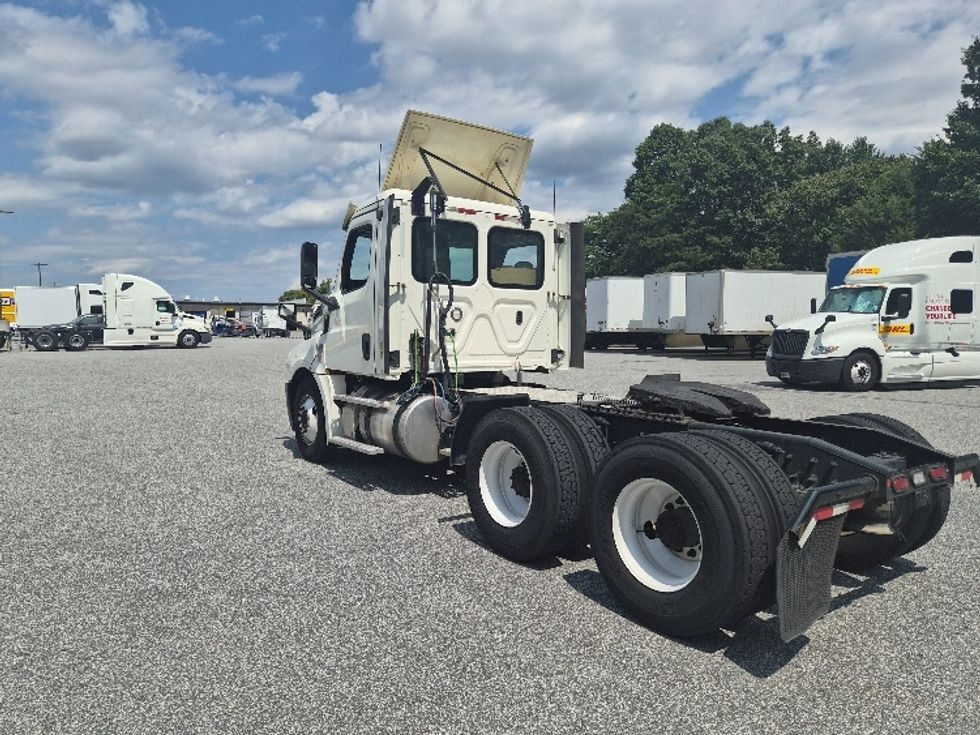 Day Cab Tractor-Heavy Duty Tractors-Freightliner-2019-T12664ST-Greensboro-NC-335,874\n\t\tmiles-$ 48,500 - Image 5