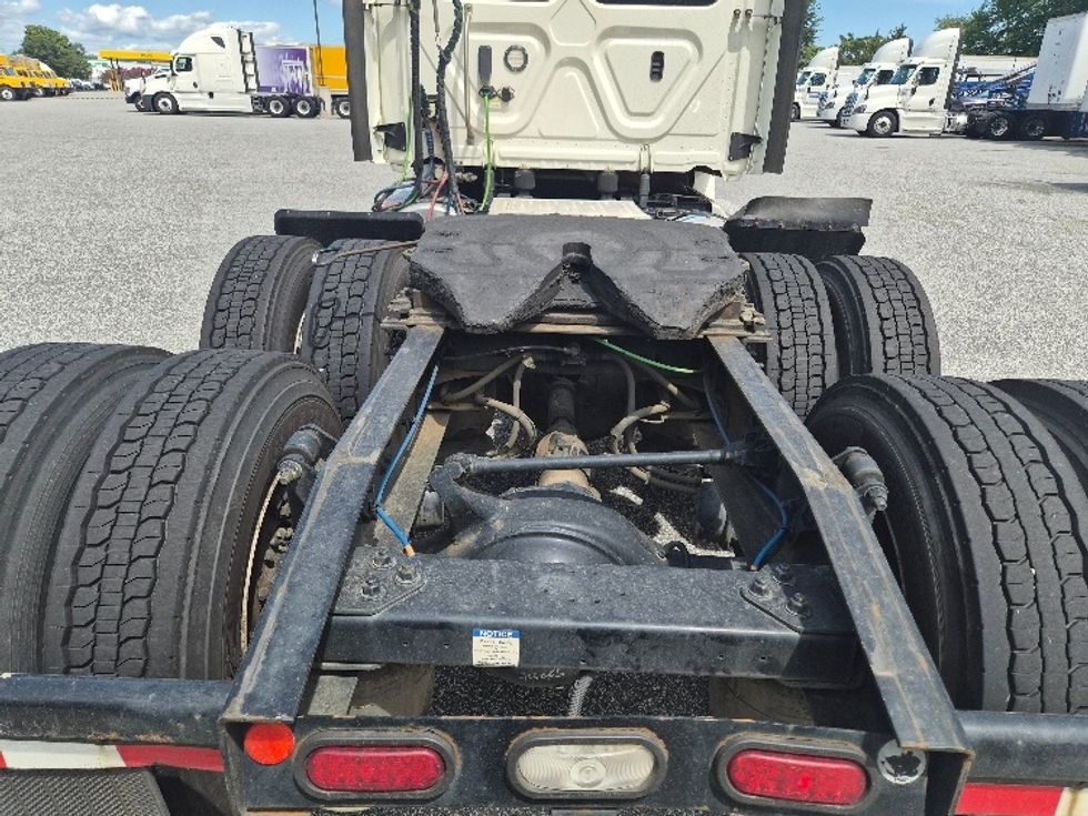 Day Cab Tractor-Heavy Duty Tractors-Freightliner-2019-T12664ST-Greensboro-NC-335,874\n\t\tmiles-$ 48,500 - Image 6