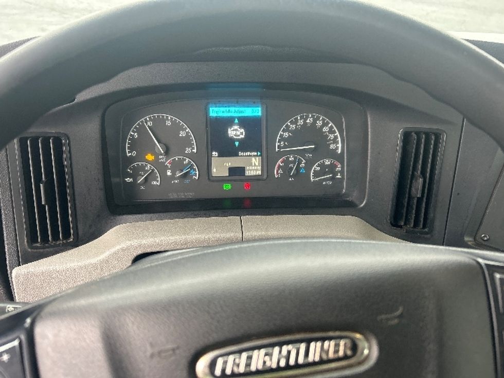 Day Cab Tractor-Heavy Duty Tractors-Freightliner-2019-T12664ST-Greensboro-NC-391,902\n\t\tmiles-$ 44,750 - Image 11