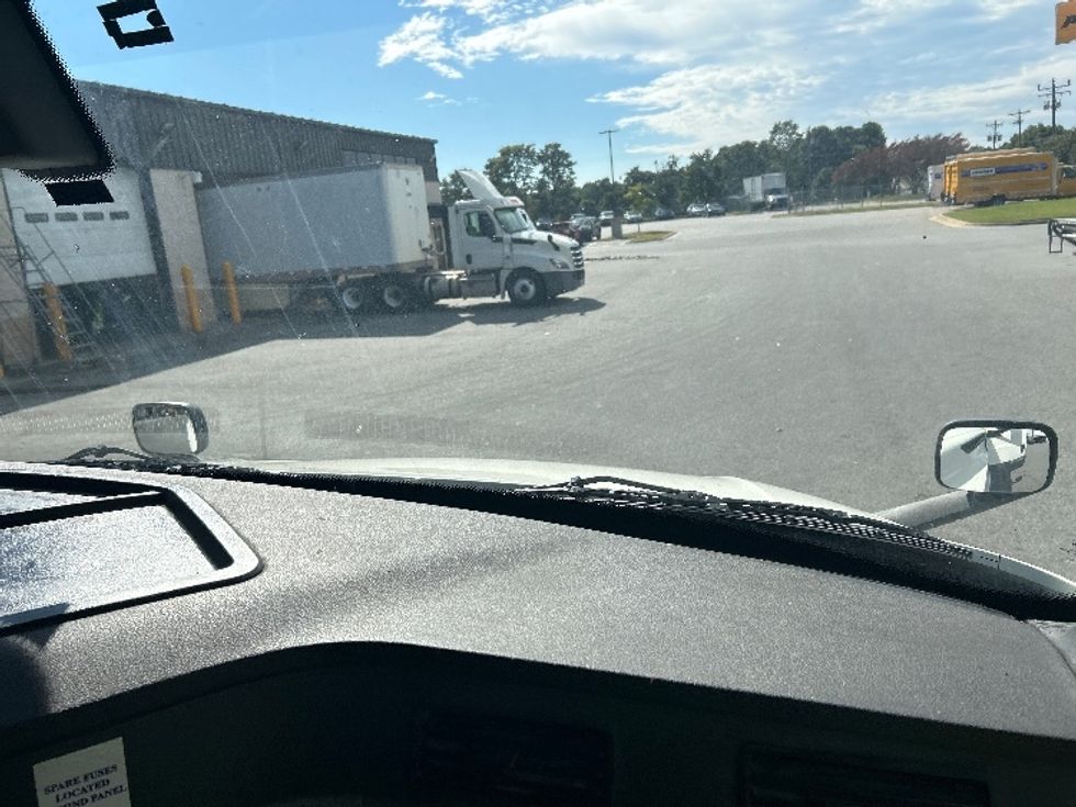 Day Cab Tractor-Heavy Duty Tractors-Freightliner-2019-T12664ST-Greensboro-NC-392,078\n\t\tmiles-$ 45,500 - Image 13