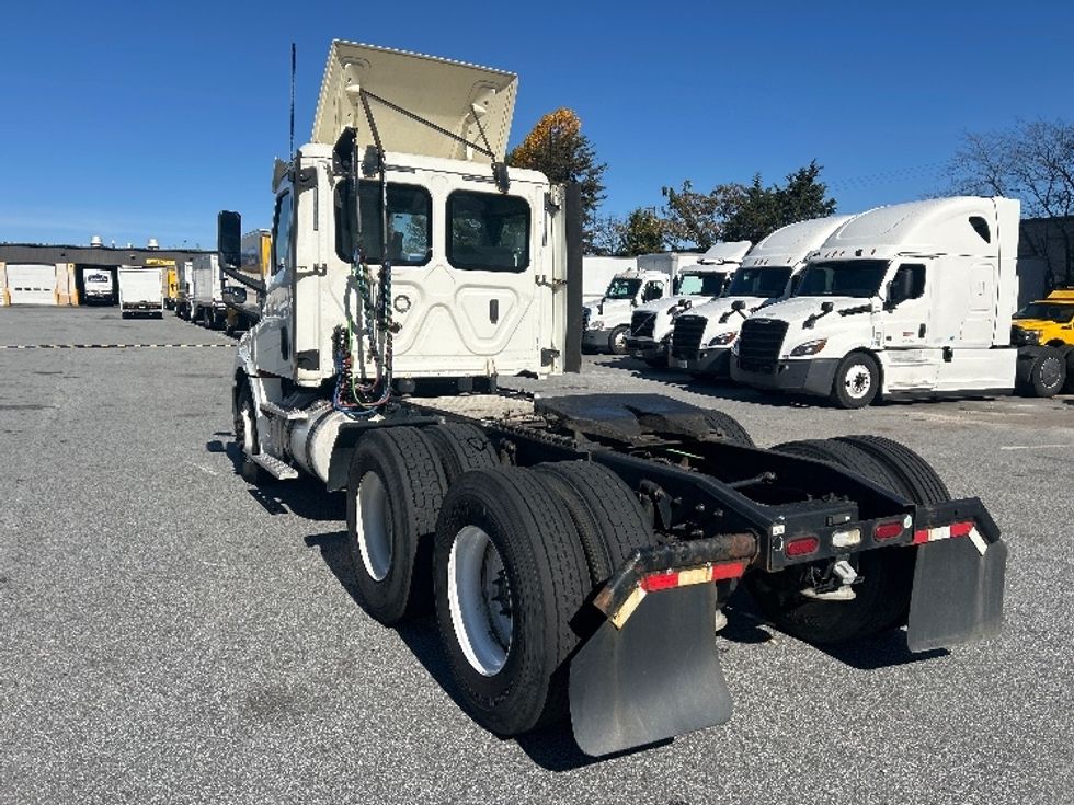 Day Cab Tractor-Heavy Duty Tractors-Freightliner-2019-T12664ST-Greensboro-NC-436,075\n\t\tmiles-$ 43,000 - Image 5