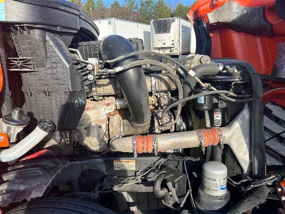 Day Cab Tractor-Heavy Duty Tractors-Freightliner-2019-T12664ST-Greensboro-NC-530,805\n\t\tmiles-$ 37,750 - Image 15