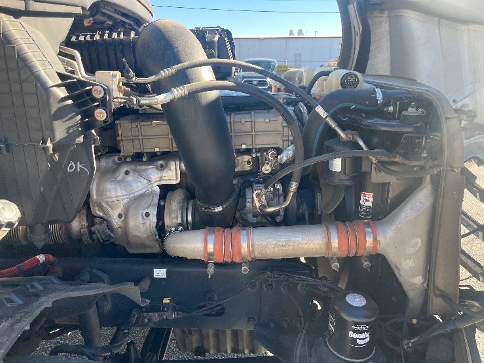 Day Cab Tractor-Heavy Duty Tractors-Freightliner-2019-T12664ST-Greer-SC-488,857\n\t\tmiles-$ 40,250 - Image 15