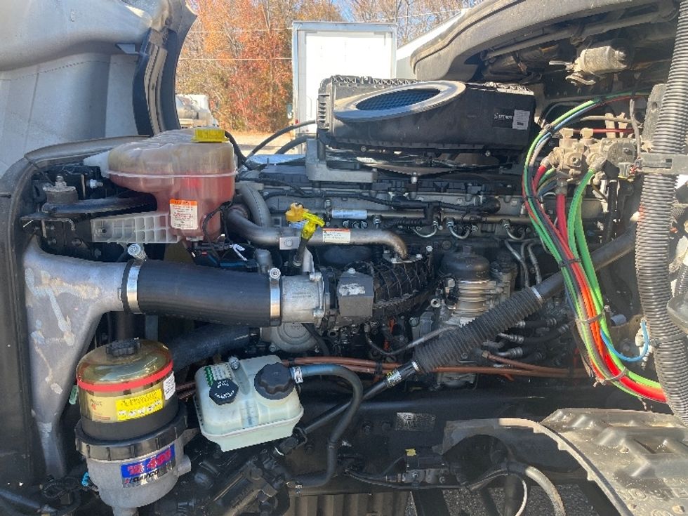 Day Cab Tractor-Heavy Duty Tractors-Freightliner-2019-T12664ST-Greer-SC-488,857\n\t\tmiles-$ 40,250 - Image 16