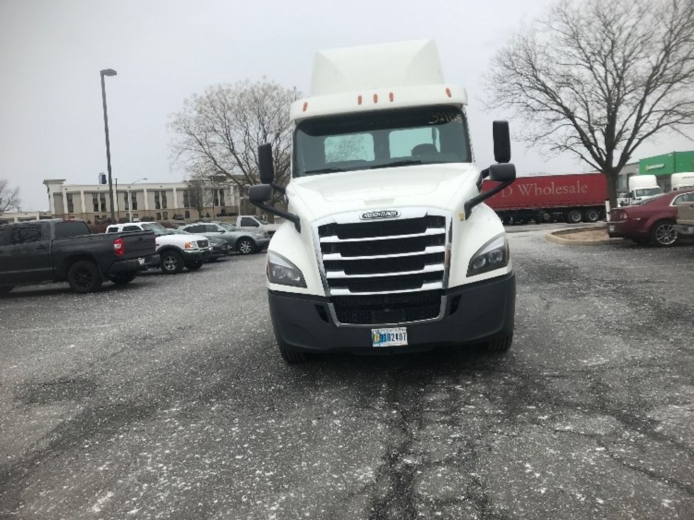 Day Cab Tractor-Heavy Duty Tractors-Freightliner-2019-T12664ST-Hagerstown-MD-421,650\n\t\tmiles-$ 48,000 - Image 2