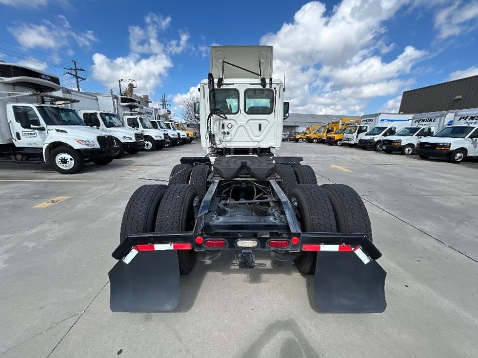 Day Cab Tractor-Heavy Duty Tractors-Freightliner-2019-T12664ST-Hammond-LA-456,896\n\t\tmiles-$ 41,500 - Image 6