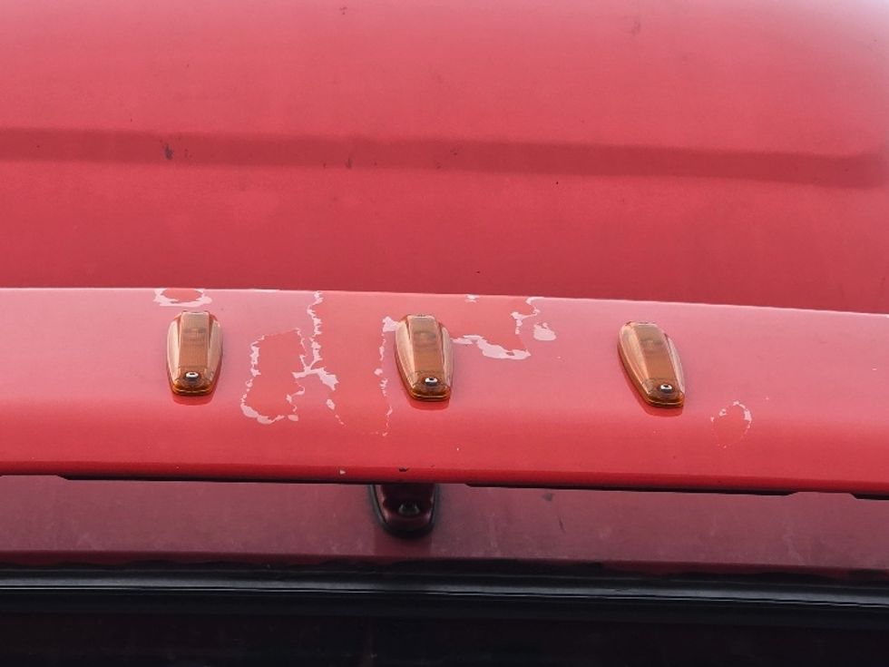 Day Cab Tractor-Heavy Duty Tractors-Freightliner-2019-T12664ST-Harrisonburg-VA-752,123\n\t\tmiles-$ 29,250 - Image 19