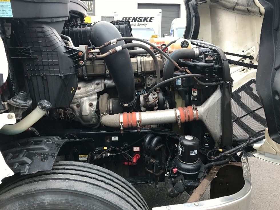 Day Cab Tractor-Heavy Duty Tractors-Freightliner-2019-T12664ST-Hazleton-PA-649,257\n\t\tmiles-$ 30,250 - Image 15