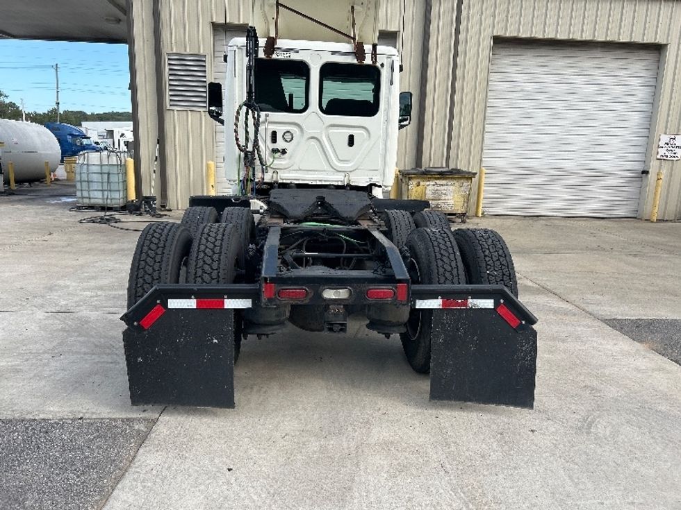 Day Cab Tractor-Heavy Duty Tractors-Freightliner-2019-T12664ST-Homewood-AL-480,349\n\t\tmiles-$ 40,750 - Image 6