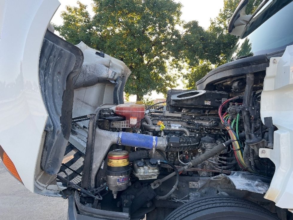 Day Cab Tractor-Heavy Duty Tractors-Freightliner-2019-T12664ST-Houston-TX-179,224\n\t\tmiles-$ 59,750 - Image 15