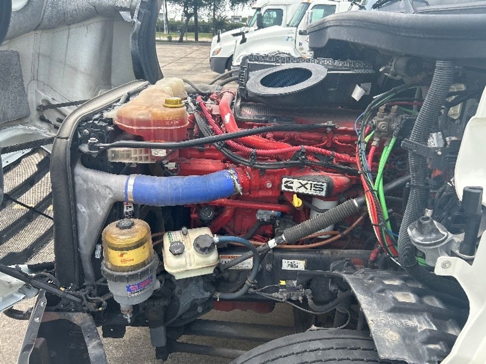Day Cab Tractor-Heavy Duty Tractors-Freightliner-2019-T12664ST-Houston-TX-219,871\n\t\tmiles-$ 56,500 - Image 16